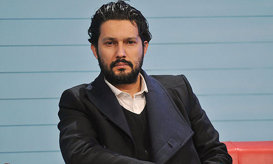 زبان بدن حامد بهداد