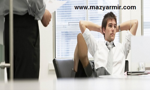 چگونه به کارمندی که دیگران را میرنجاند، کمک کنیم؟