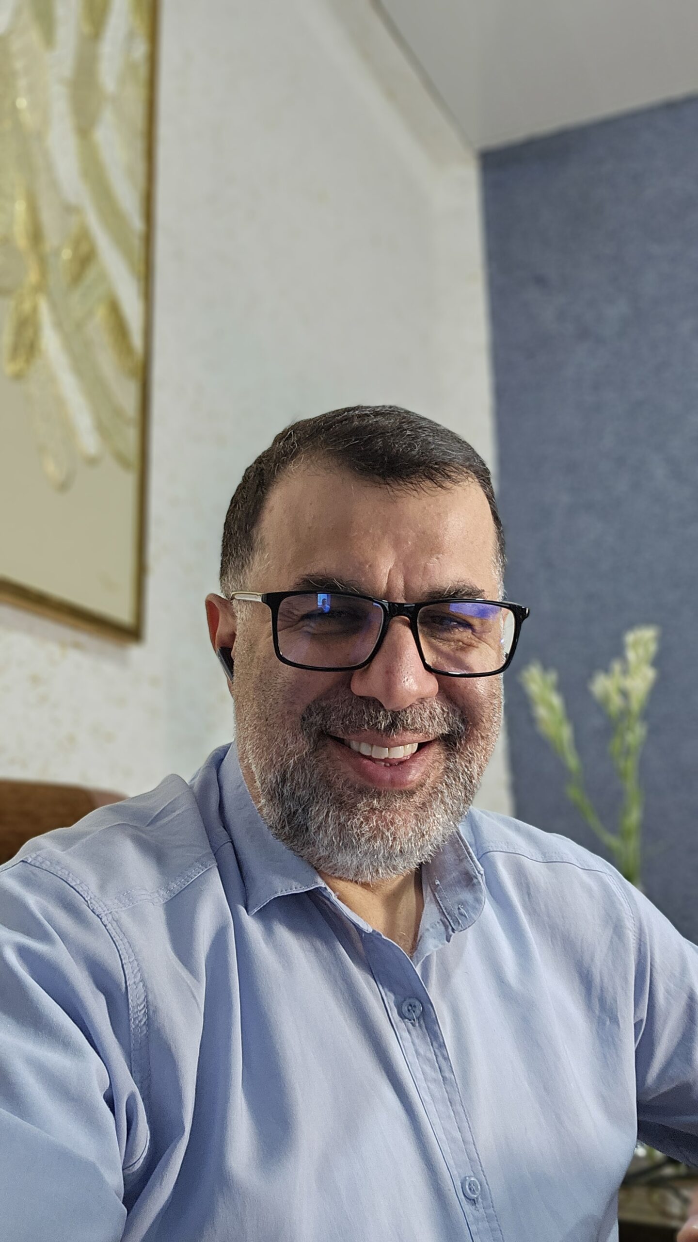 مشاور نمایندگان محترم مجلس نوشته دکتر مازیارمیر