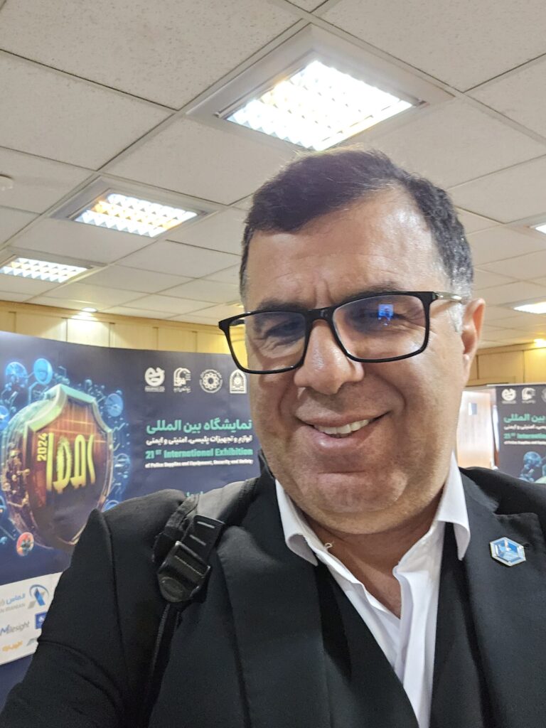مدیریت عملکرد کارکنان و سیستم پاداش