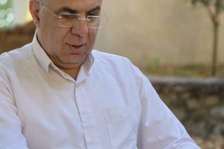 بررسی جامع از ابعاد روانشناختی، زیستشناختی و اجتماعی خنده