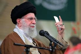 زبان بدن آیت الله خامنه ای
