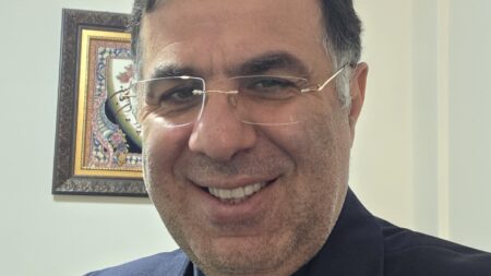 نقدی بر طالع‌بینی از دروغ تا حقیقت