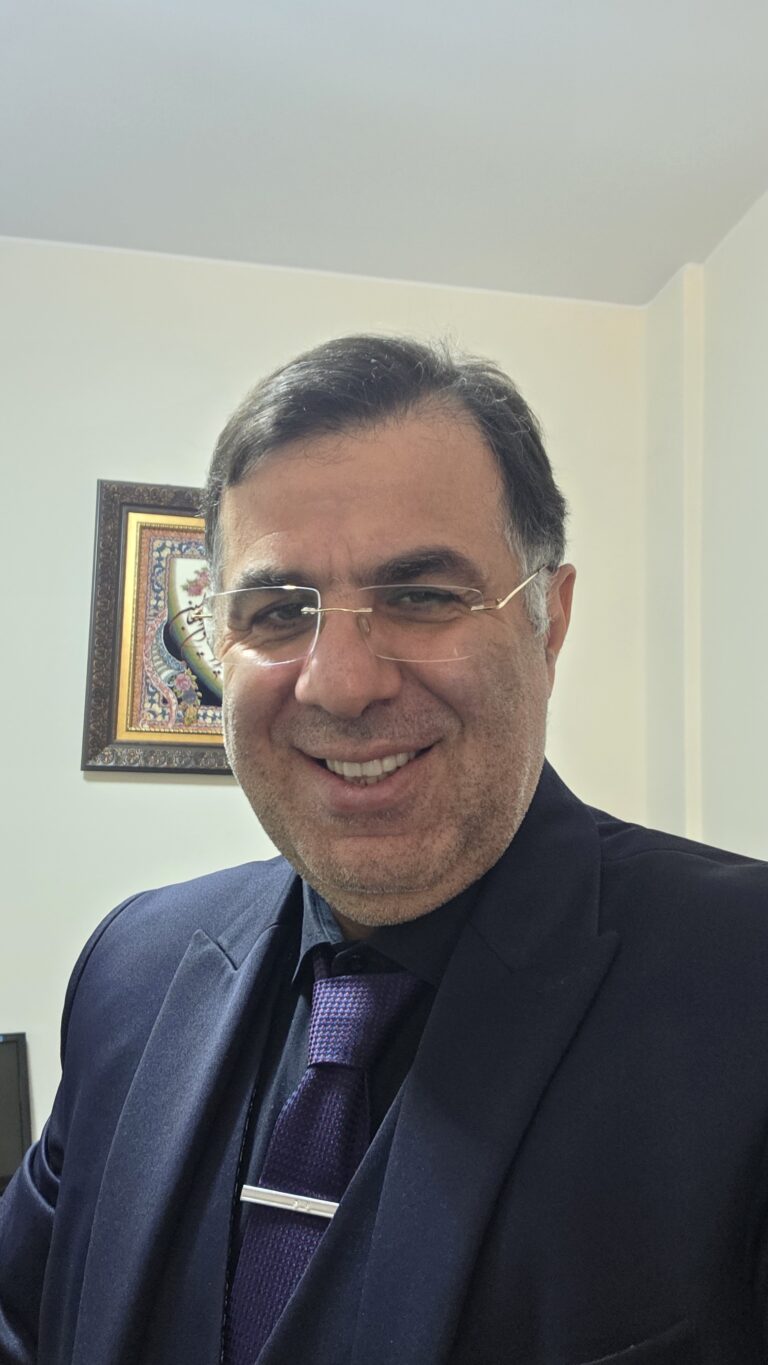 نقدی بر طالع‌بینی از دروغ تا حقیقت