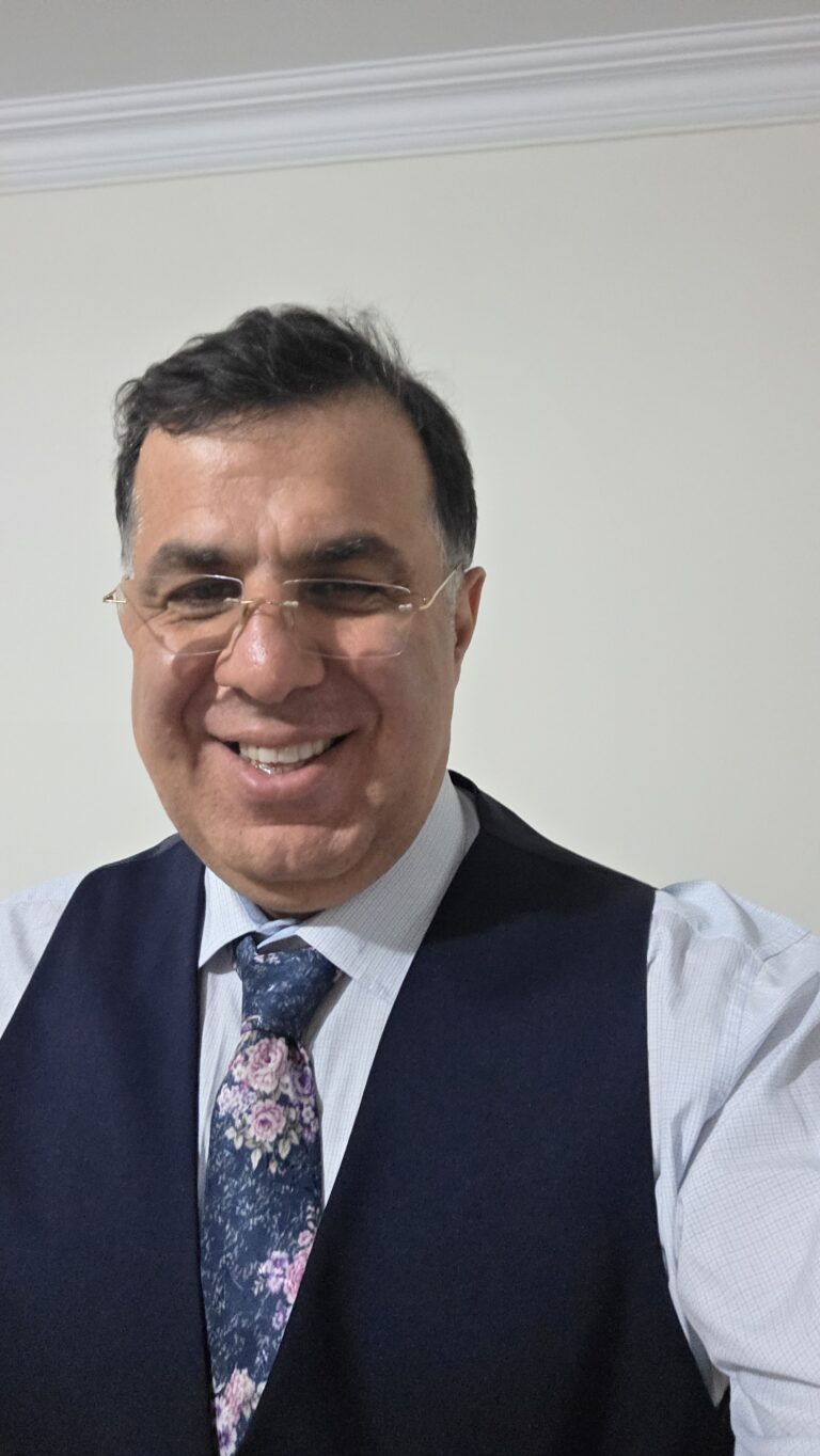 100 کتاب برتر برای مدیران برتر نوشته دکترمازیارمیر