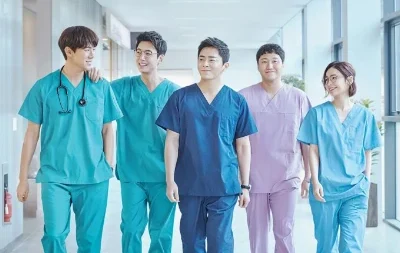  Hospital Playlist؛ شاهکاری که از همان قسمت اول، مذاکره در اتاق درمان را بازتعریف کرد